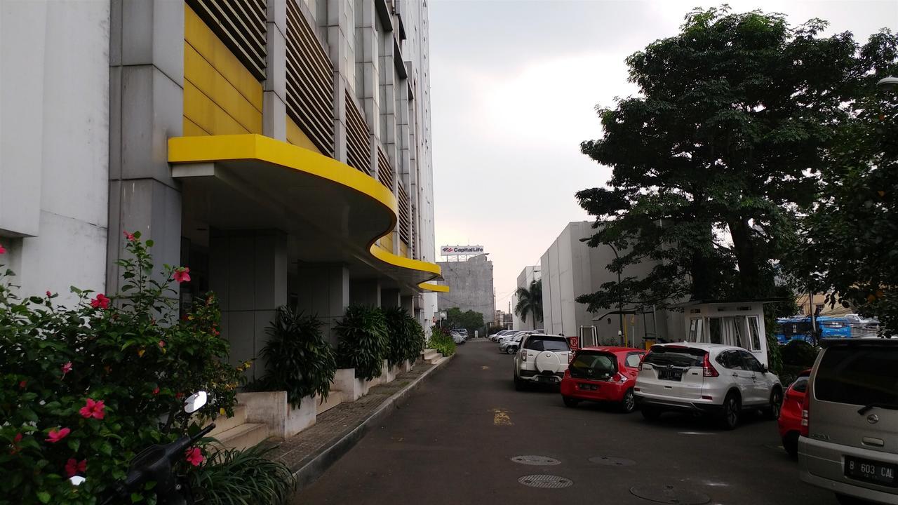 2br Apartemant In Heart Of Menteng Square By Travelio *